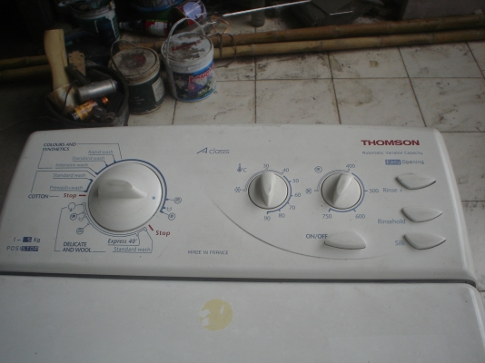 เครื่องชักผ้าใช้ปกติ  สภาพเหมือนใหม่  ได้มาบ้านฝรั่งบินกลับบ้าน