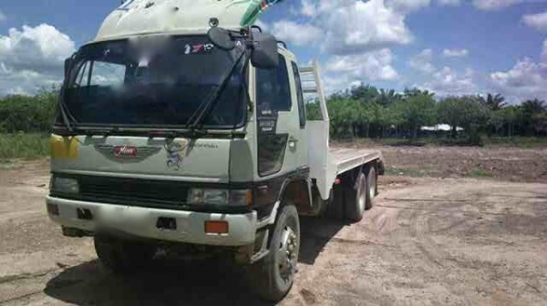 รถฮีโน่ 10 ล้อ ท้าลาด FM3M 240 แรงม้า ปี 39   สนใจติดต่อ 081 - 6079515
