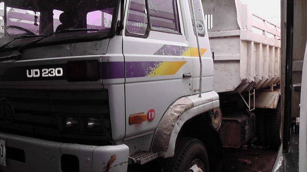 ขายรถไร้งานจอดเยอะ10ล้อดั้มพ์นิสสันยูดี 2เพลา 230 เเรงม้า สภาพดี สนใจรายละเอียดเพิ่มเติมโทรได้ 087-2976734