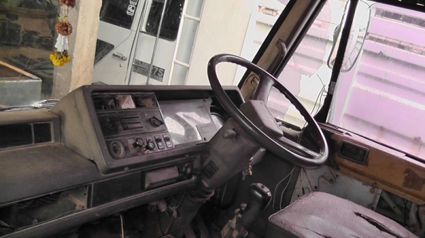 ขายรถไร้งานจอดเยอะ10ล้อดั้มพ์นิสสันยูดี 2เพลา 230 เเรงม้า สภาพดี สนใจรายละเอียดเพิ่มเติมโทรได้ 087-2976734