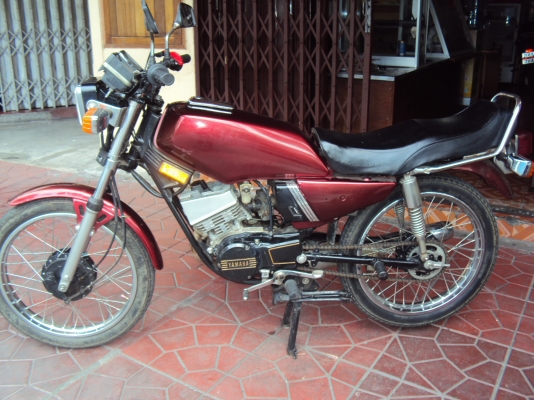 ขายยามาฮ่า R X K 135มีทะเบียน ชุดโอน ภาษีขาด1ปีสวยมากเดิมๆๆสนใจติดต่อสรกฤช 081-8478107