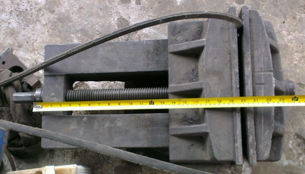 Sell> แท่นไส UCHIDA Japan 24 นิ้ว ปากกา มอเตอร์ พร้อมใช้งาน นครปฐมครับ