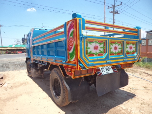 ขายรถ6ล้ออีซูซุร็อกกี้ดั้ม สภาพสวยๆๆๆพร้อมใช้งานคับ