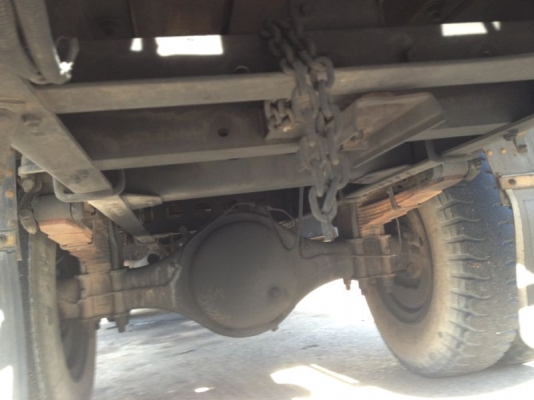 รถอิซูซุ 6 ล้อ ติดเหี้ยบ 3 ตัน 165 แรงม้า  สนใจติดต่อ 081 - 6079515