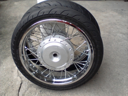 ขอขายล้อ Honda click ต้องการขายด่วน