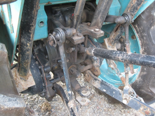 ขาย Kubota GRANDEL 26แรง สภาพพร้อมใช้งาน 2เพลา พวงมาลัยเพาเวอร์  อุปกรณ์ ใบดันหน้า พร้อมผาน 5 ยางหลังใหม่สภาพ 90\% สนใจ ติดต่อครับ