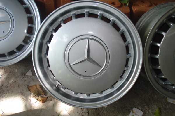 ปรับราคาลงเหลือ3800.-ล้อแม็กซ์ Benz w123 ผลิตจากเยอรมัน ขอบ 14 นิ้ว