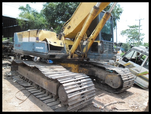 แมคโคร PC 200 รุ่น 3 สภาพสวยๆ