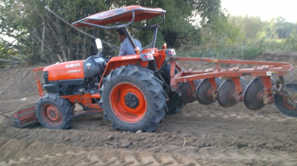 ขาย คูโบต้า  3คัน  ครับ  รถดีรถบกไม่ลงนํ้า สีเดิม