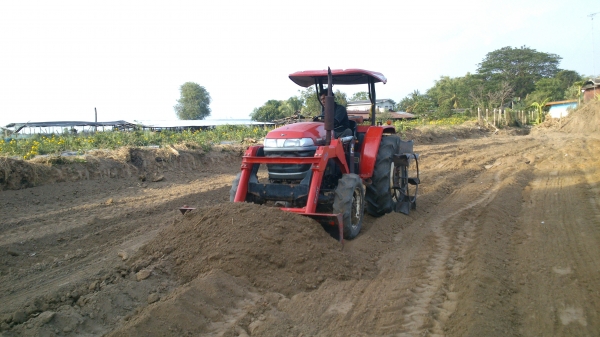 ขาย คูโบต้า  3คัน  ครับ  รถดีรถบกไม่ลงนํ้า สีเดิม