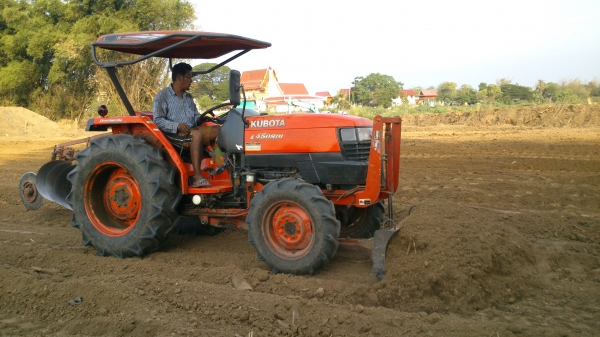 ขาย คูโบต้า  3คัน  ครับ  รถดีรถบกไม่ลงนํ้า สีเดิม
