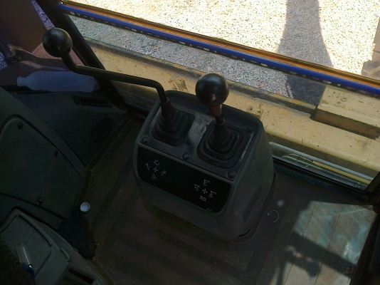 ขาย..ตักหน้าขุดหลังCAT424D ขับ2เพลา 4*4 รถสวยมาก เช็คศูนย์ตลอด ขาย..ตักหน้าขุดหลังCAT424D ขับ2เพลา 4*4 รถสวยมาก เช็คศูนย์ตลอด