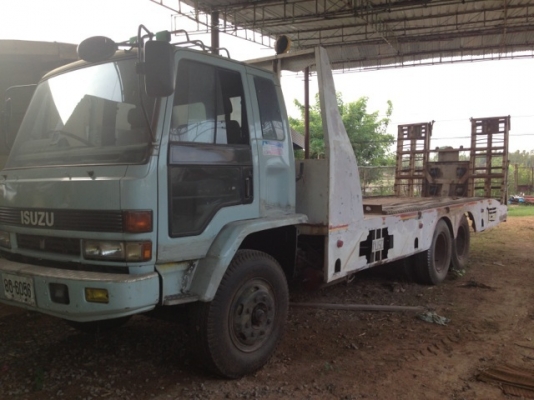 ISUZU ROCKY FVM 175 HP 6BG1 รถหางปลาสิบล้อเพลาเดียว มีหางไฮดรอลิกส์ขึ้นรถเกี่ยวให้ครบพร้อม เครื่องแห้งแรงดี หัวเก๋งอย่างสวยภายในคอนโซลสวยครบ พวงมาลัยเพาเวอร์ เบรคทริ๊ปฟี้ครบครัน