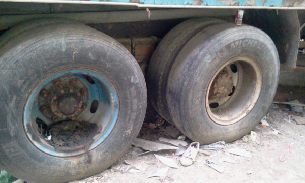 สิบล้อ hino  ราคากันเอง