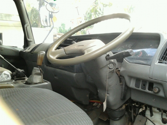 ISUZU ROCKY FVM 195 HP 6HE1 สิบล้อเพลาเดียว บรรทุกถังน้ำมัน เครื่องแน่นแรงดี หัวเก๋งสีบางเดิมๆภายในเก๋งคอนโซลสวยครบ แอร์เย็น พวงมาลัยเพาเวอร์ เบรคทริ๊ปฟี้ ช่วงล่างคัชซีใหญ่สวยมาก ยางสภาพดี 10 เส้นประมาณ 80\% เอกสารทะเบียนภาษีครบพร้อมโอนครับ ISUZU ROCKY FVM 195 HP 6HE1 สิบล้อเพลาเดียว บรรทุกถังน้ำมัน เครื่องแน่นแรงดี หัวเก๋งสีบางเดิมๆภายในเก๋งคอนโซลสวยครบ แอร์เย็น พวงมาลัยเพาเวอร์ เบรคทริ๊ปฟี้ ช่วงล่างคัชซีใหญ่สวยมาก ยางสภาพดี 10 เส้นประมาณ 80\% เอกสารทะเบียนภาษีครบพร้อมโอนครับ