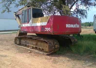 KOMATSU PC200-5ตูดแดงคอนโทรนสั้น ไฟฟ้าครบ อินวอยซ์