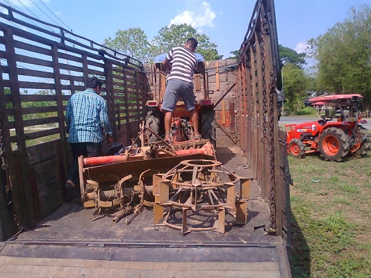 ขานด่วน..รถไถ KUBOTA L1-22 รถสวย พร้อมใช้งาน แถมฟรี ผาน 5 จอบหมุน และล้อเหล็ก ไว้ให้ใช้งาน.