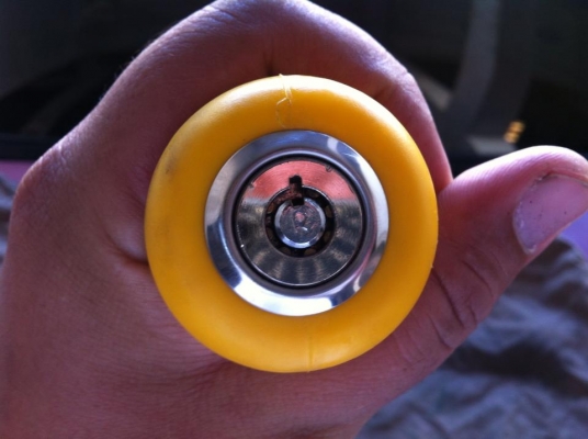 ขายกุญแจ ล็อคเบรค ล็อคครัทซ์ มือสอง ซื้อมาจากบนห้่าง 1,7xx ขาย 1,200 ราคาต่อรองได้ สามพราน นครปฐม