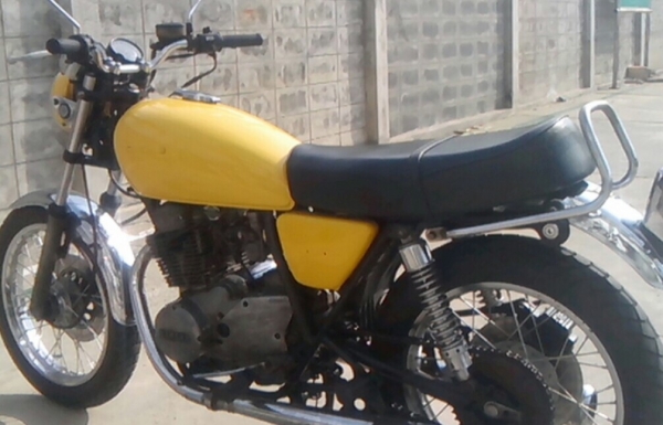 ขายYamaha GX250 คลาสสิคขาย29900สนใจ0853647170