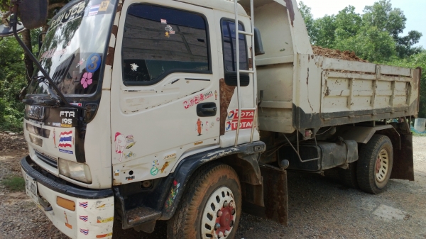 ขาย6ล้อดั้มFTR33F เครื่อง6HH1 195แรง ยาง900 รถออกห้างแท้ ขาย6ล้อดั้มFTR33F เครื่อง6HH1 195แรง ยาง900 รถออกห้างแท้