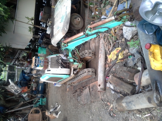 ให้เช่าแบคโฮ วันละ 4000  พร้อมคนขับ ทั่วโลก