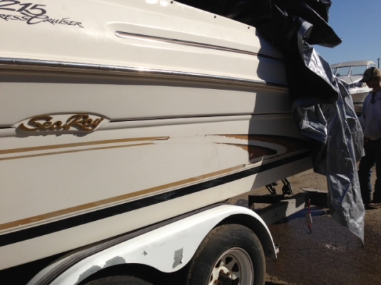 เรือ Searay 215