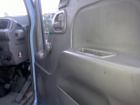 NPR 120 ฝาขาวปี 43 สภาพเยี่ยม NPR 120 ฝาขาวปี 43 สภาพเยี่ยม