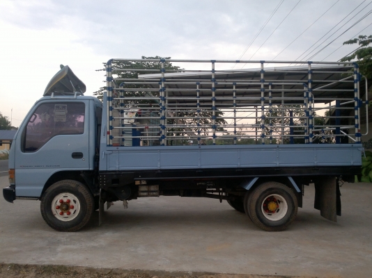 NPR 120 ฝาขาวปี 43 สภาพเยี่ยม NPR 120 ฝาขาวปี 43 สภาพเยี่ยม