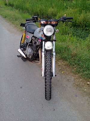 ขายSL125แต่งนิดหน่อยพร้อมทะเบียน 0806260417