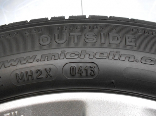 ขายล้อแม็ก Honda city ขอบ 15 พร้อมยางป้ายแดงปี 13/เทิร์นได้-ใส่ฟรีค่ะ