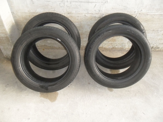 ยาง MICHELIN 215/50R17 ปี09 สวยๆ 4 เส้น