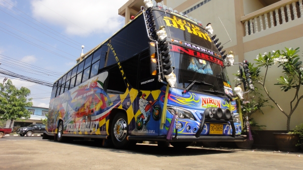 ขายรถบัสพัดลม Benz ตัวถังเชิดชัย