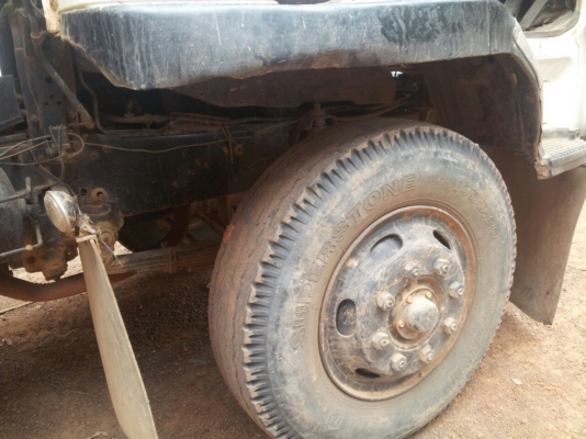 MITSUBISHI FN527 หัวเดิม เครื่องเดิม คัซซีสวย ยางดีค่ะ MITSUBISHI FN527 หัวเดิม เครื่องเดิม คัซซีสวย ยางดีค่ะ