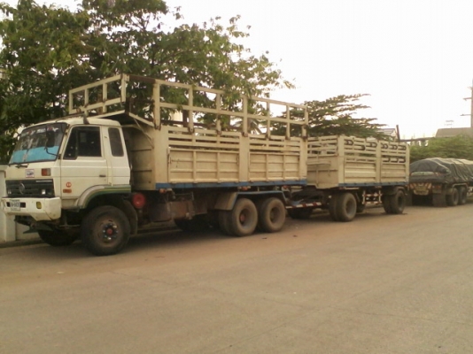 ขายรถพ่วง Nissan UD