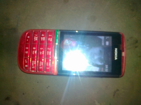 ขายโนเกีย300  สัมผัสราคา600.-