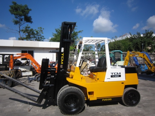 ขาย รถยก TCM 3.5 คัน รุ่น FVD35 Z5 เสาสูง 4 เมตร มือสองญี่ปุ่น