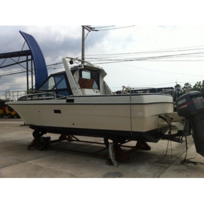 ขายเรือตกปลาไฟเบอร์ญี่ปุ่น Yamaha FR27 พร้อมเครื่องยนต์เรือ Yamaha 250AETO