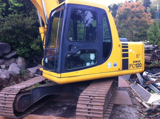 แบคโฮ KOMATSU PC120-6