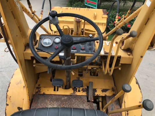 ขายรถตักKOMATSU SG10 ตักคิว เสา3เมตร สวยเดิมจากญี่ปุ่น ยังไม่เคยใช้ในไทย 155,000เท่านั้น!!