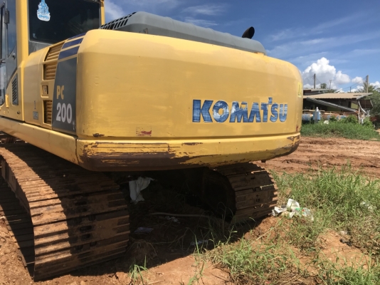 ขายด่วน!! Komatsu PC200-8 ไมล์ 1x,xxx สภาพสวยค่ะ