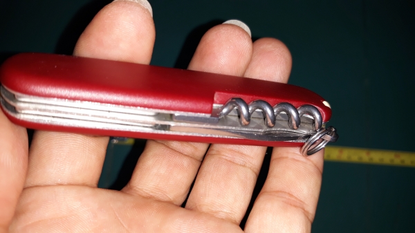 ขายมีดพกสวิต MADE IN SWITZERLAND.มือสองสวย