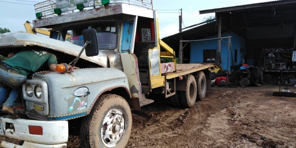 10 ล้อ เพลาเดียว เครื่อง 165 พวงมาลัยเพาเวอ เล่มทะเบียน