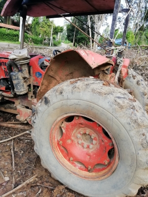 รถไถ m8540.2เพราไช้งานได้ปกติ เอกสารพร้อมโอน