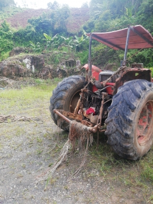 รถไถ m8540.2เพราไช้งานได้ปกติ เอกสารพร้อมโอน