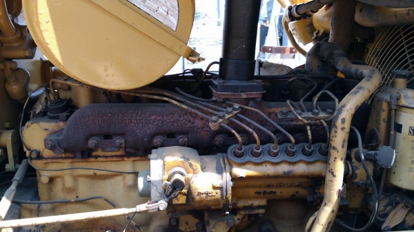 แทรคเตอร์ Caterpillar รุ่น D6C แทรคเตอร์ Caterpillar รุ่น D6C