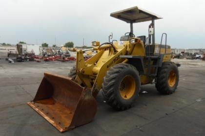 ขายรถตักล้อยาง KOMATSU WA100-3 (สภาพดี) ขายรถตักล้อยาง KOMATSU WA100-3 (สภาพดี)