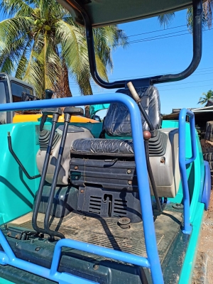 ขายKOMATSU PC30-7  เก่านอกแท้  สภาพสวย เครื่องปั๊มแห้ง 5,xxx  ชั่วโมง  โทร 089-3818694 จ๊อย