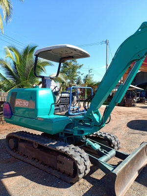 ขายKOMATSU PC30-7  เก่านอกแท้  สภาพสวย เครื่องปั๊มแห้ง 5,xxx  ชั่วโมง  โทร 089-3818694 จ๊อย