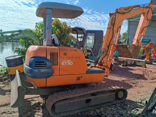 ขาย HITACHI EX30-2  เก่านอกแท้  มีลายแย๊ก  ปั๊มดี  พร้อมใช้  โทร 089-3818694จ๊อย