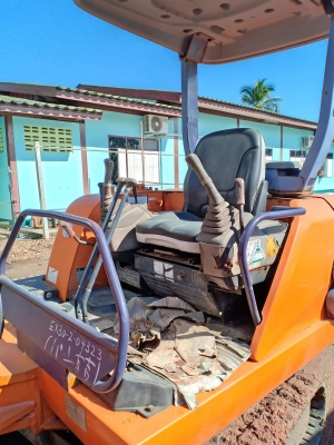 ขาย HITACHI EX30-2  เก่านอกแท้  มีลายแย๊ก  ปั๊มดี  พร้อมใช้  โทร 089-3818694จ๊อย